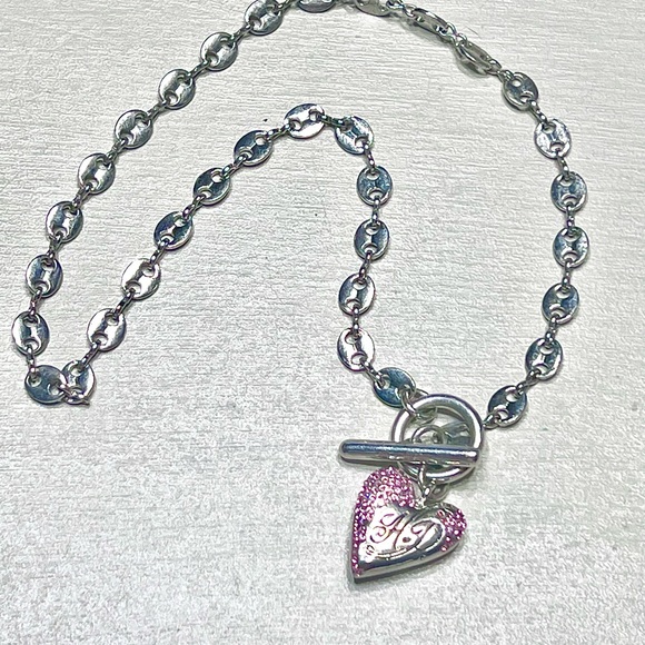 Harley-Davidson 2011 Silver Toggle Necklace with Pink Pave Heart Pendant - Picture 5 of 7